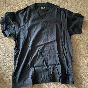 Men's scrub top